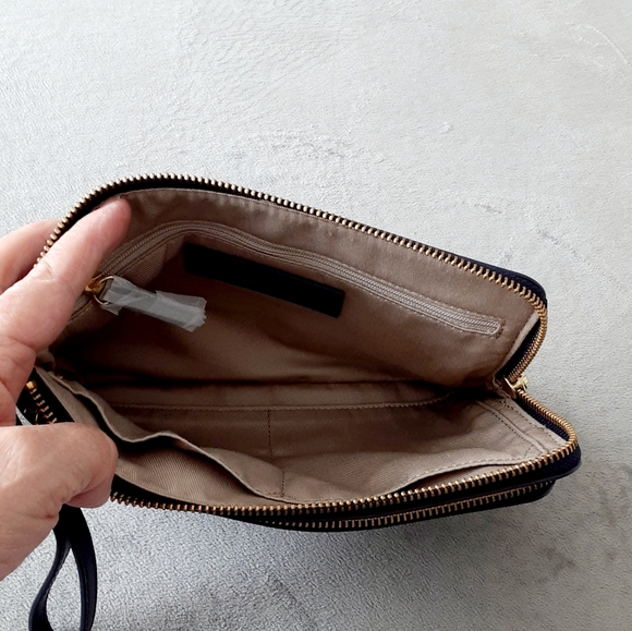 Talbots plaid large wristlet, clutch - Picture 6 of 10